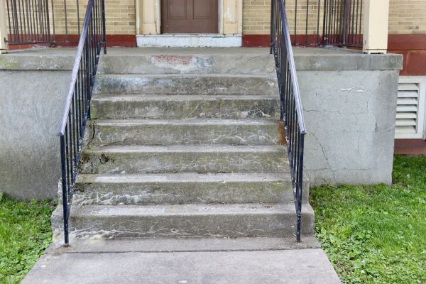 Cost of Staircase Concrete Repair in Lakeville