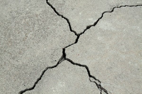 Cost of Cracked Concrete Repair in Lakeville